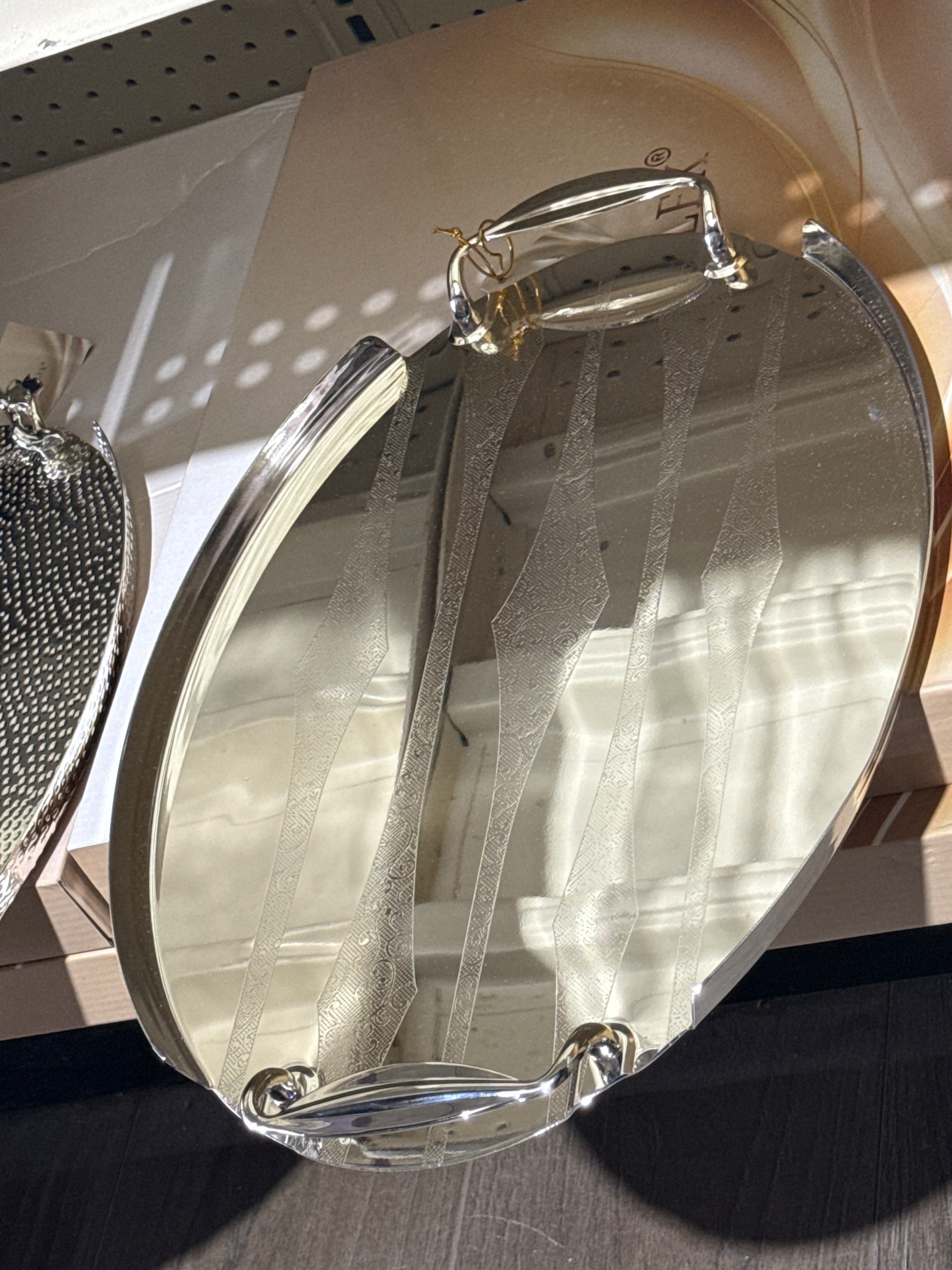 Luxury Oval Mirror Serving Tray – Modern Wave Design Decorative Tray with Elegant Handles (Silver,Gold)